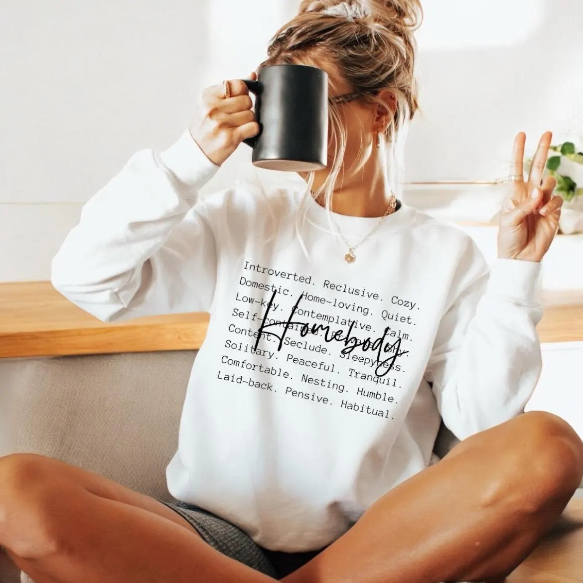 Homebody Sweatshirt, Trendy Aesthetic T-shirts, Introvert Gift, Aesthetic Woman Crewneck, Homebody Hoodie, Cute Graphic Shirt, Gift For Her